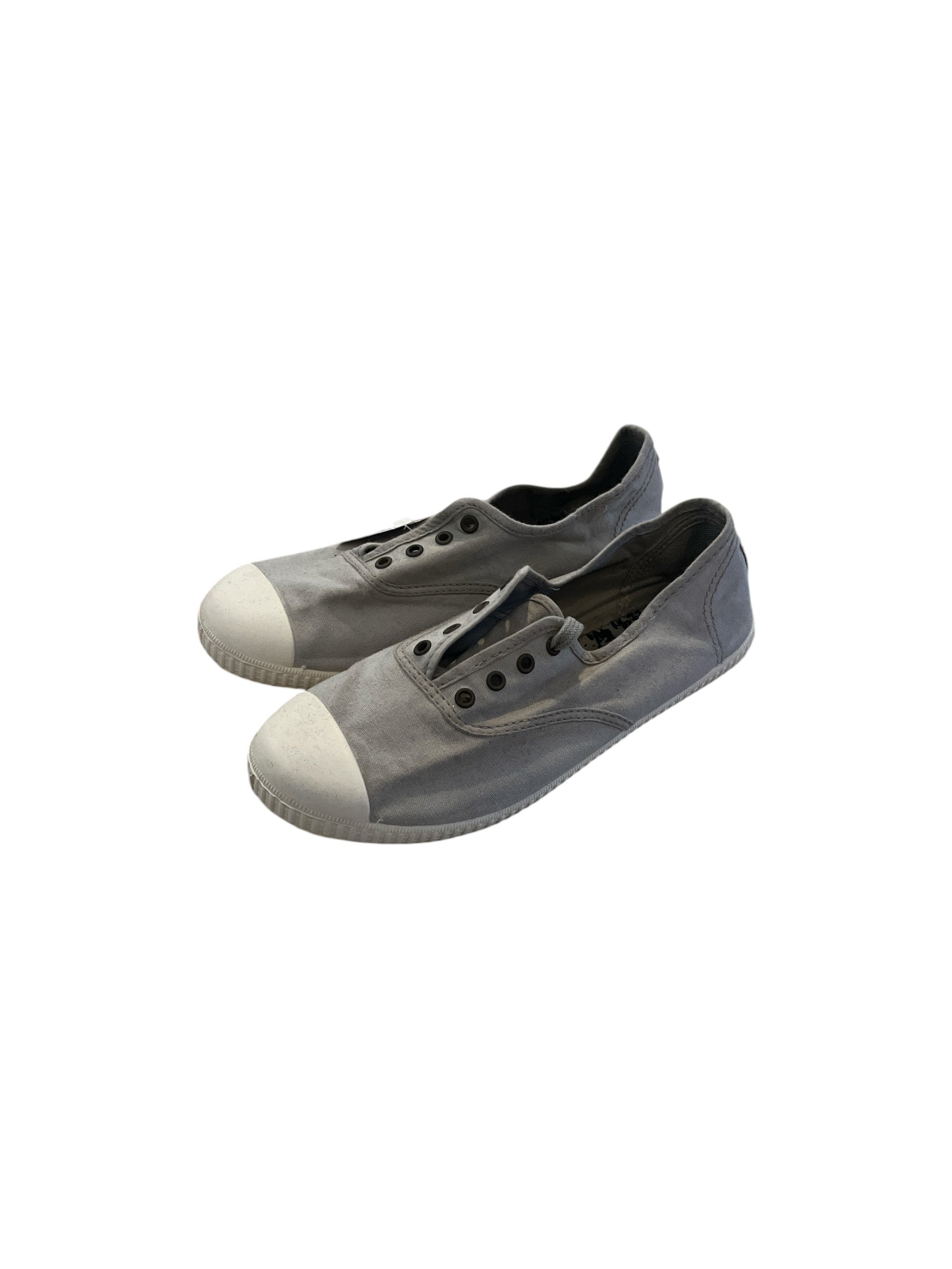 Dora Plimsolls
