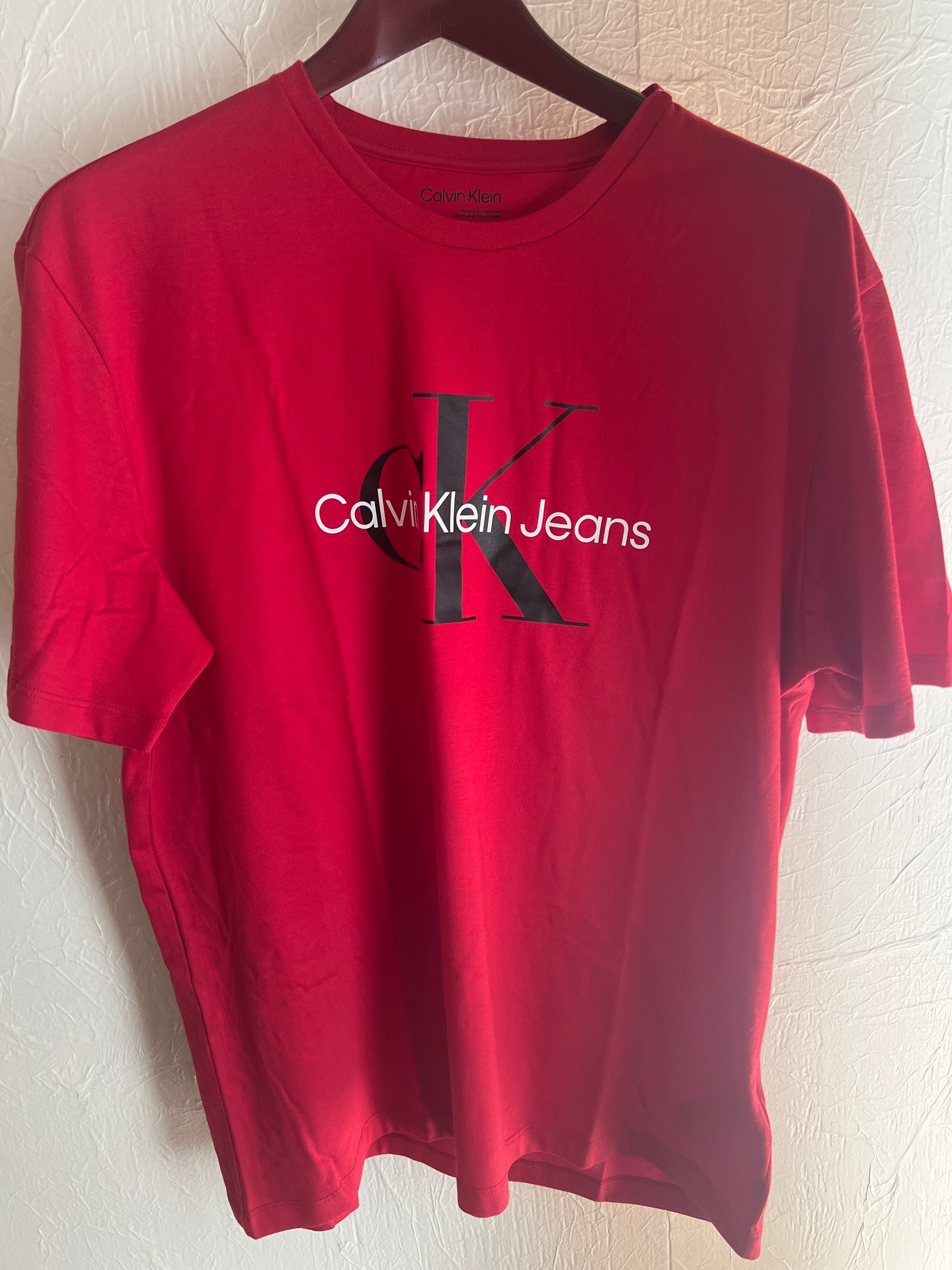 Calvin Klein Jeans T-Shirts (Large)