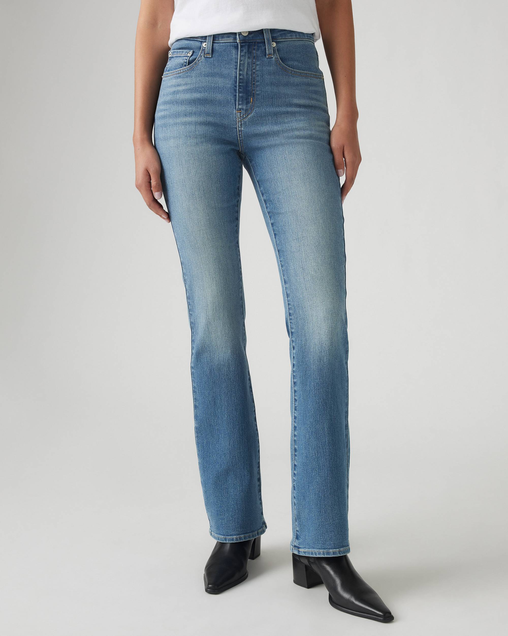 Levis 725 High-Rise Bootcut